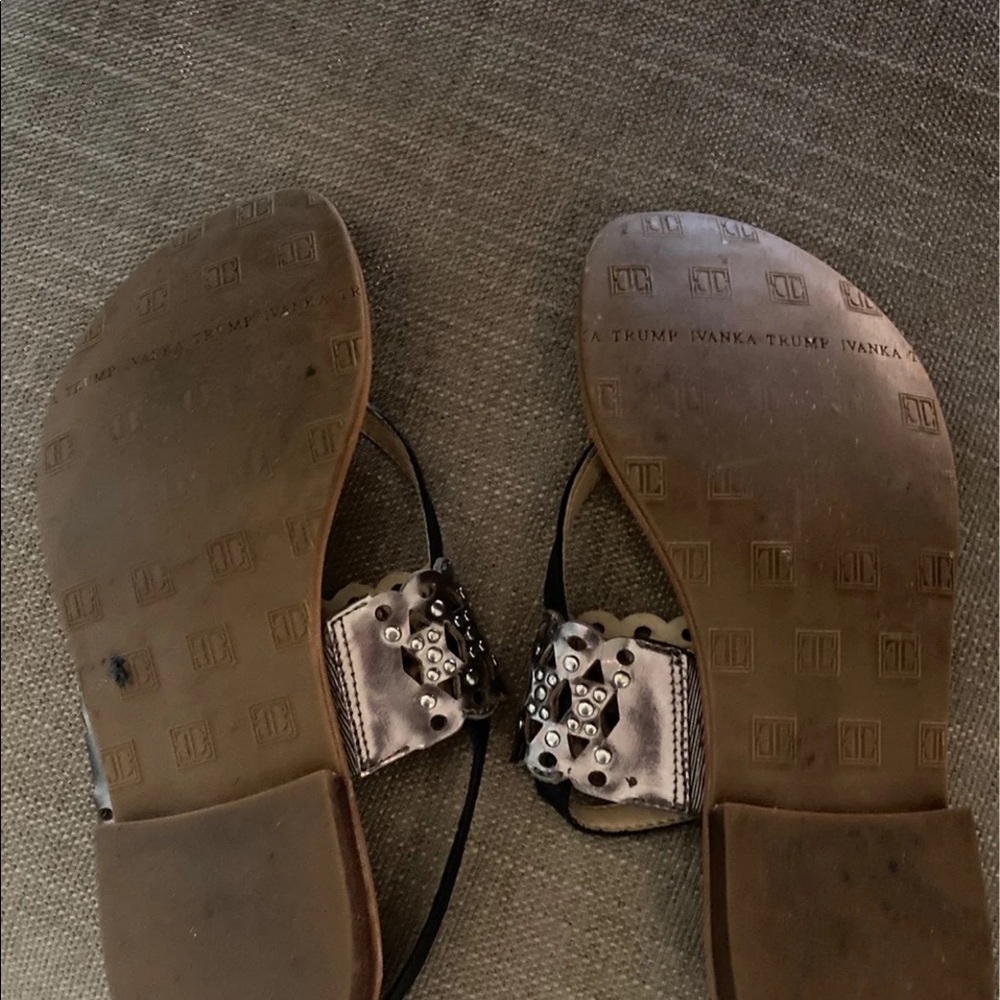 Sandals - Picture 4 of 5